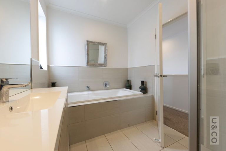 Photo of property in 31 Whenuapai Drive, Whenuapai, Auckland, 0618