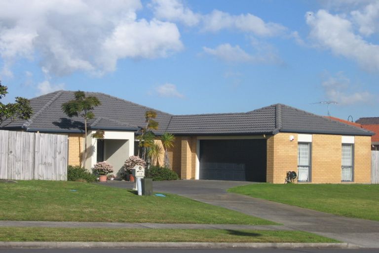 Photo of property in 10 Brinlack Drive, East Tamaki, Auckland, 2016