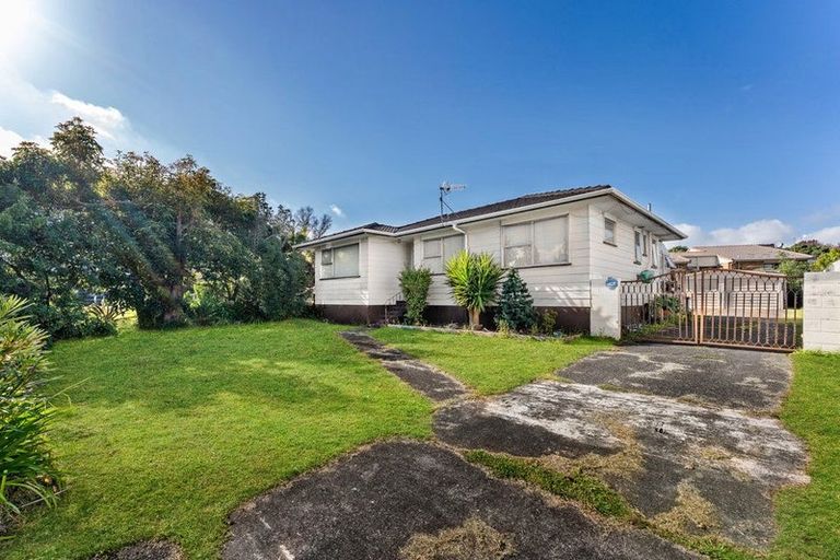 Photo of property in 121 Sunnynook Road, Forrest Hill, Auckland, 0620