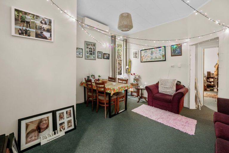 Photo of property in 39 Faraday Street, Hospital Hill, Napier, 4110