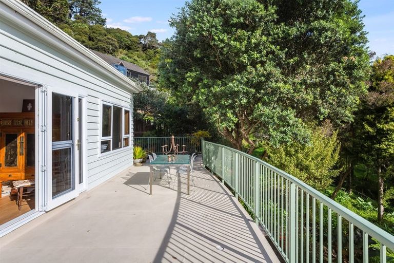 Photo of property in 20 Mahina Road, Mahina Bay, Lower Hutt, 5013