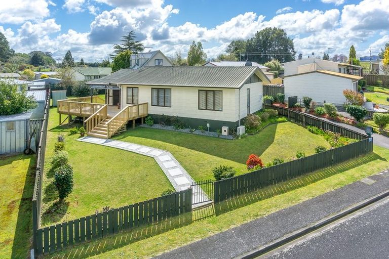 Photo of property in 3 Mcewan Place, Fitzroy, Hamilton, 3206