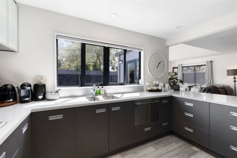 Photo of property in 155a Weston Road, St Albans, Christchurch, 8052