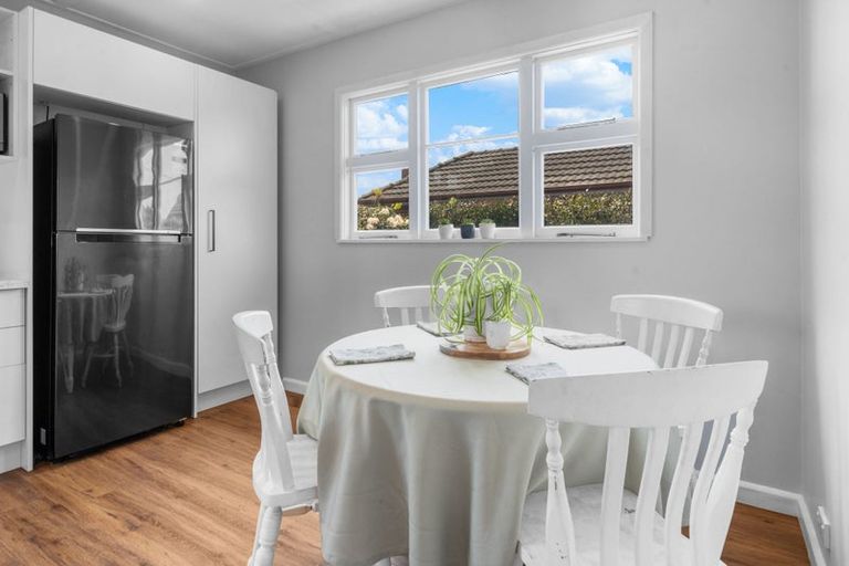 Photo of property in 1/130 Springs Road, Hornby, Christchurch, 8042