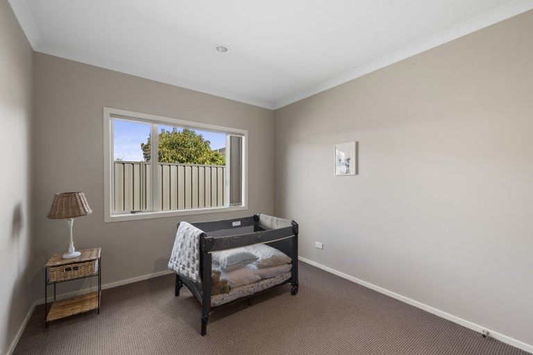 Photo of property in 14 Palliser Place, Poraiti, Napier, 4112