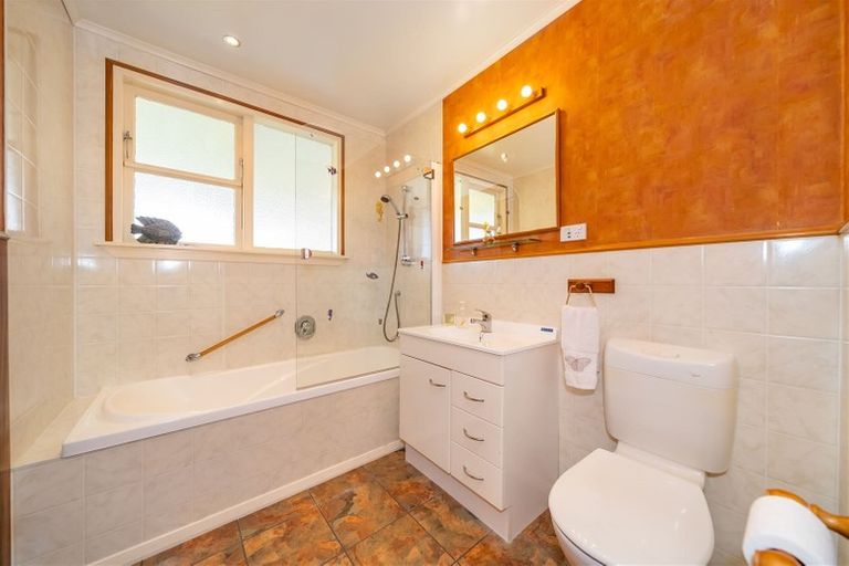 Photo of property in 14 Dunns Street, Silverstream, Upper Hutt, 5019