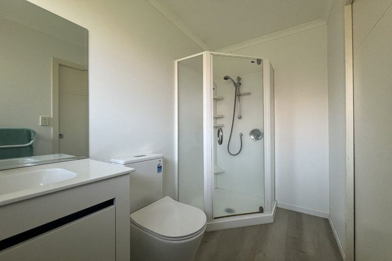 Photo of property in 38 Matija Place, Red Beach, 0932