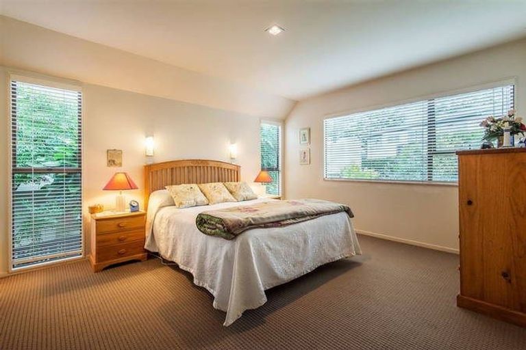 Photo of property in 2/4 Prospect Terrace, Milford, Auckland, 0620