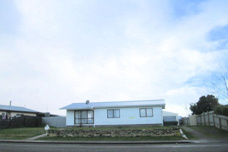 Photo of property in 346 Flaxmere Avenue, Flaxmere, Hastings, 4120