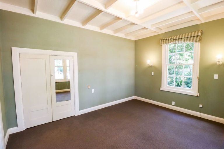 Photo of property in 177 Fitzherbert Avenue, West End, Palmerston North, 4410