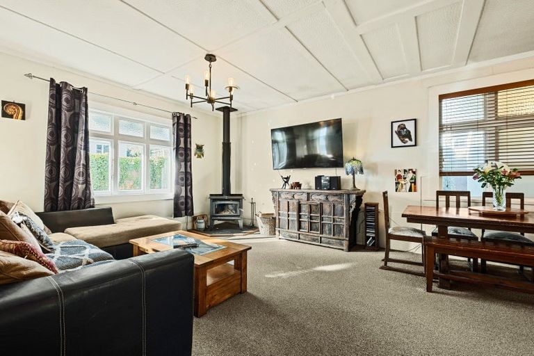 Photo of property in 64 Cutfield Road, New Plymouth, 4310