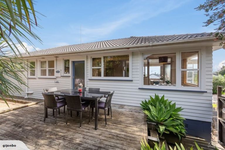 Photo of property in 5/54 Howe Street, Howick, Auckland, 2014