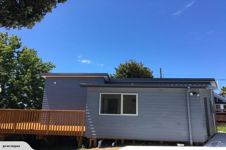 Photo of property in 13b Hebron Road, Waiake, Auckland, 0630