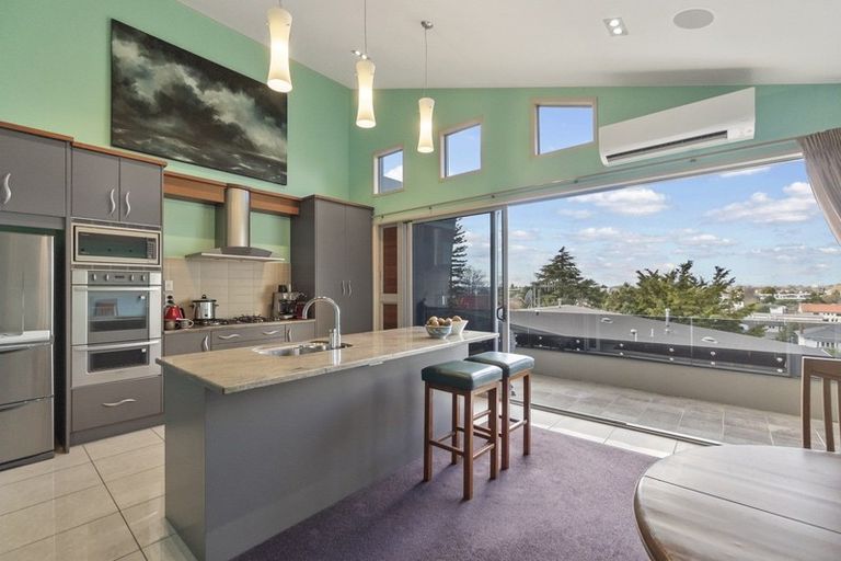 Photo of property in 3/21 Ruakiwi Road, Hamilton Lake, Hamilton, 3204