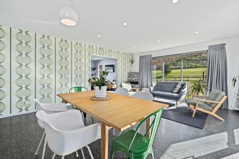 Photo of property in 11 Ada Place, Lake Hayes, Queenstown, 9304