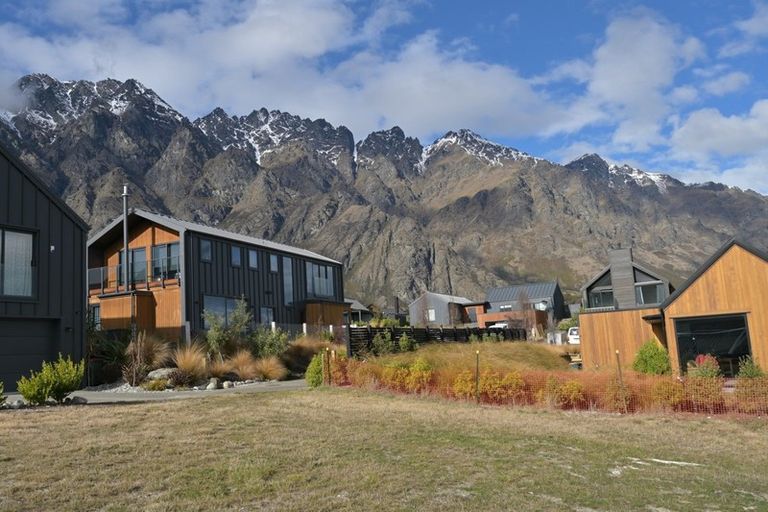Photo of property in 5 Falconer Rise, Jacks Point, Queenstown, 9371