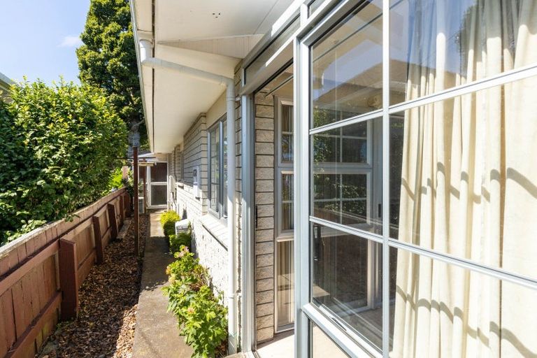 Photo of property in 19a Wallath Road, Westown, New Plymouth, 4310