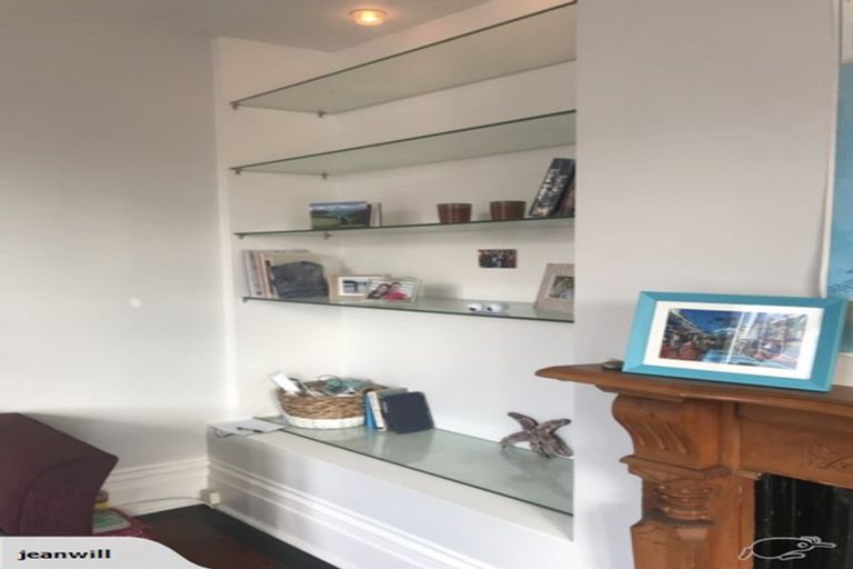 Photo of property in 24 Majoribanks Street, Mount Victoria, Wellington, 6011