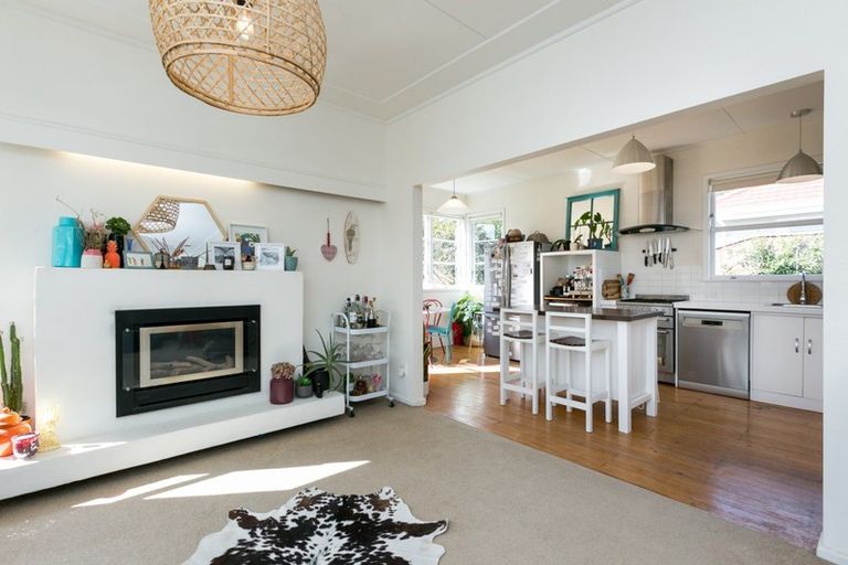 Photo of property in 261 Havelock Road, Akina, Hastings, 4122