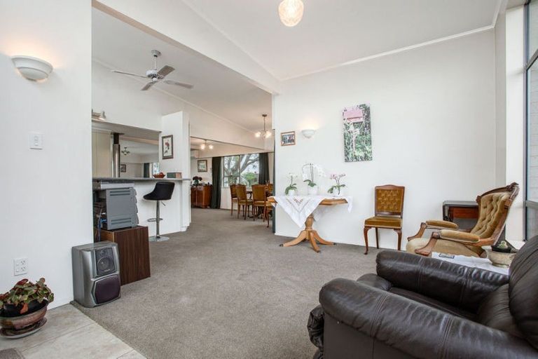 Photo of property in 63 Mcphee Street, Dannevirke, 4930