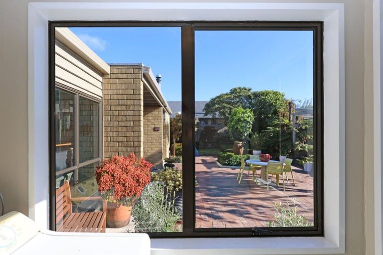 Photo of property in 11 Leven Street, South Hill, Oamaru, 9400