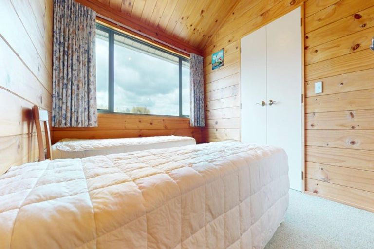 Photo of property in 5 Quail Way, Waitarere, Levin, 5510