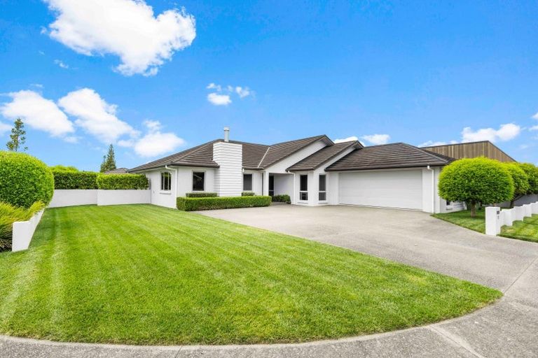 Photo of property in 10 Amokura Crescent, Flagstaff, Hamilton, 3210