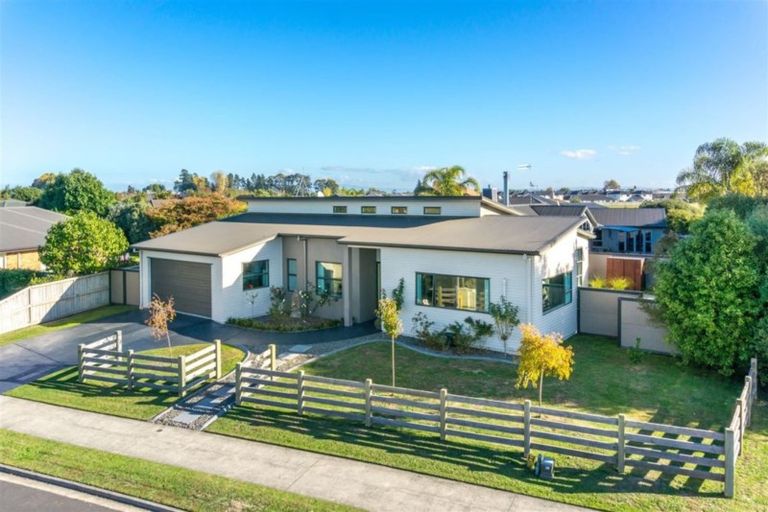 Photo of property in 57 Barrington Drive, Huntington, Hamilton, 3210