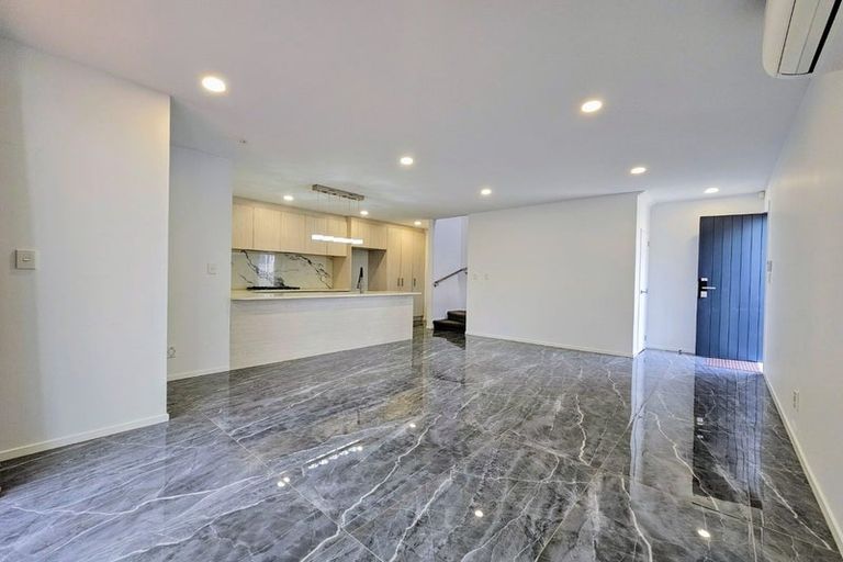 Photo of property in 49c Rosedale Road, Pinehill, Auckland, 0632