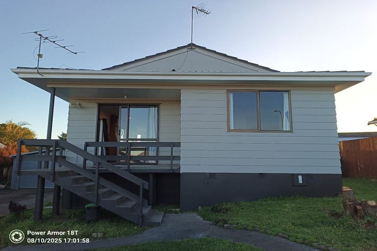 Photo of property in 3 Cade Place, Weymouth, Auckland, 2103