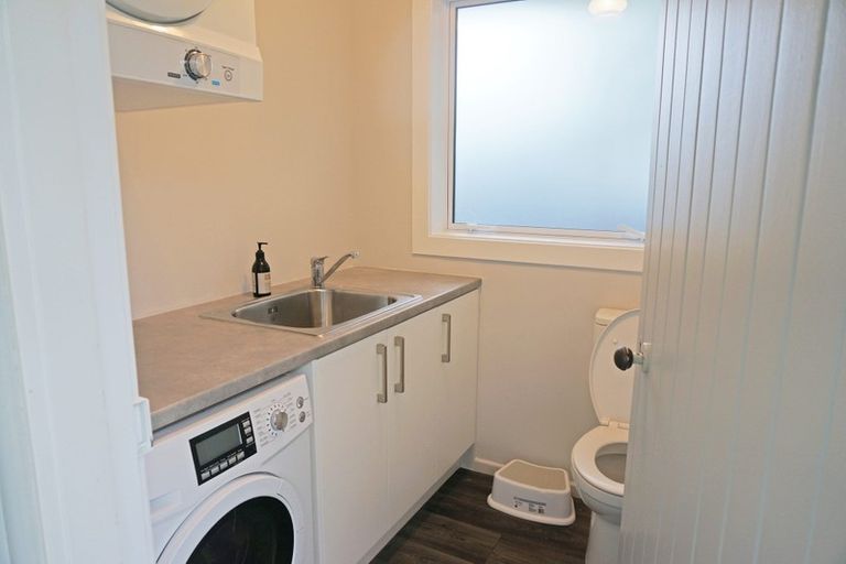 Photo of property in 12 Holloway Street, Waikiwi, Invercargill, 9810