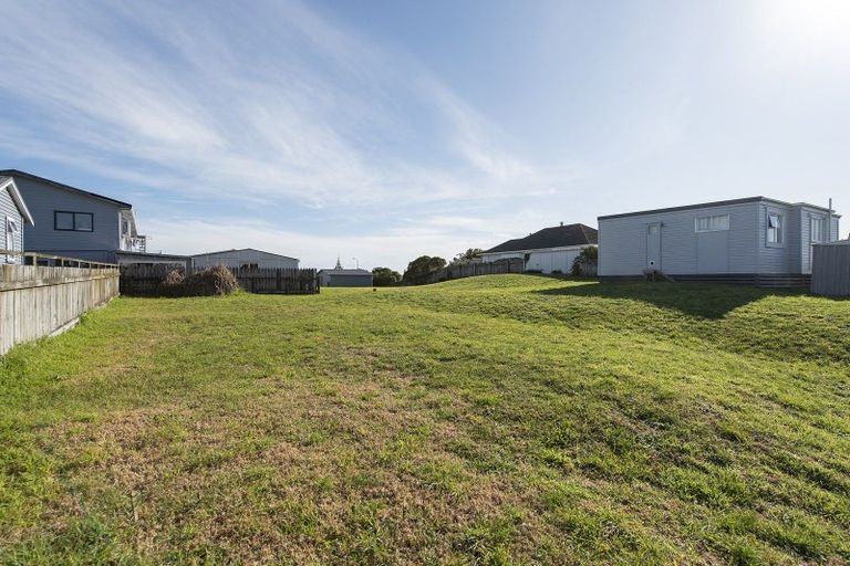 Photo of property in 65 Gawler Street, Te Horo Beach, Otaki, 5581