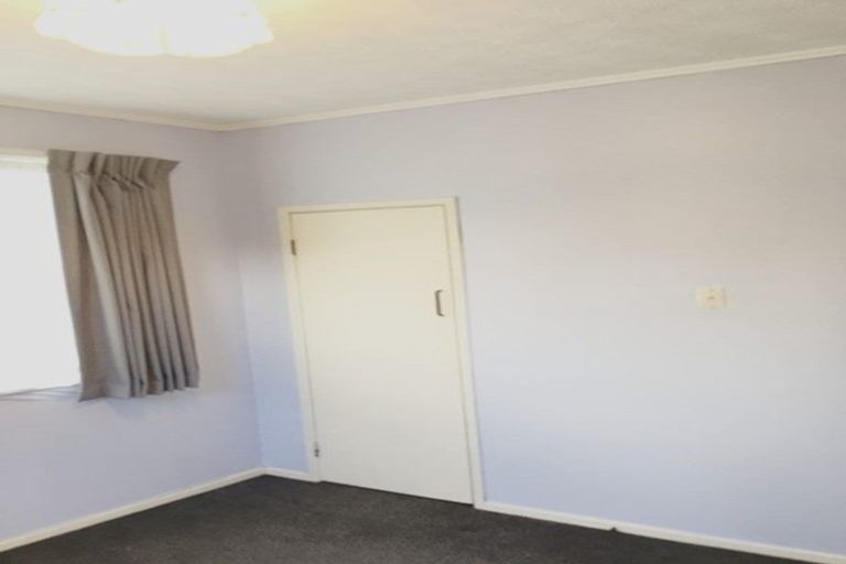 Photo of property in 85 Girrahween Drive, Totara Vale, Auckland, 0629