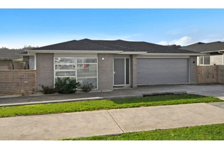 Photo of property in 7 Will Street, Huapai, Kumeu, 0810