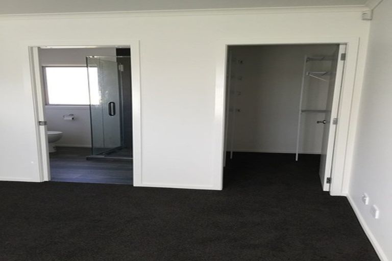 Photo of property in 1 Gardner Place, Otaki, 5512