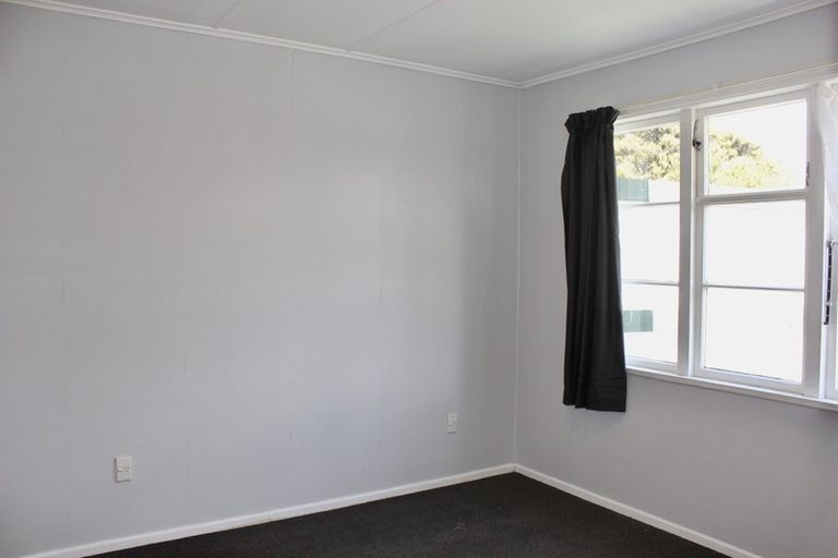 Photo of property in 211 Don Buck Road, Massey, Auckland, 0614