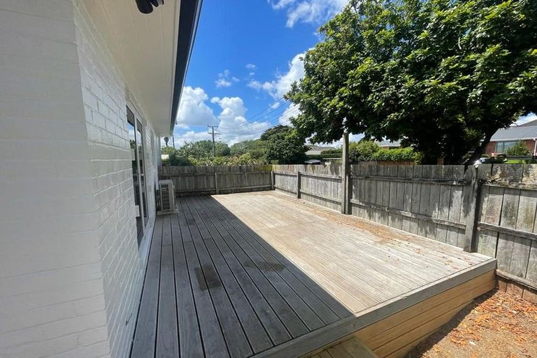 Photo of property in 5/3 Kawau Close, Orewa, 0931