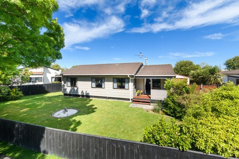 Photo of property in 66 Geraldine Crescent, Cloverlea, Palmerston North, 4412