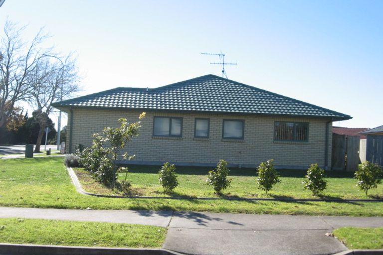 Photo of property in 2 Glencalder Place, Wattle Downs, Auckland, 2103