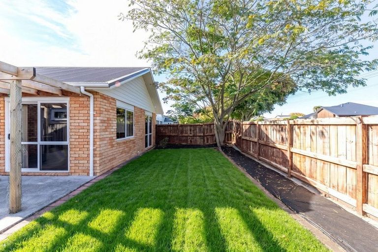 Photo of property in 57 Byron Street, Leamington, Cambridge, 3432