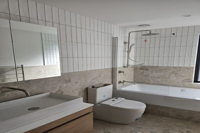 Photo of property in 16 Coopworth Road, Jacks Point, 9371