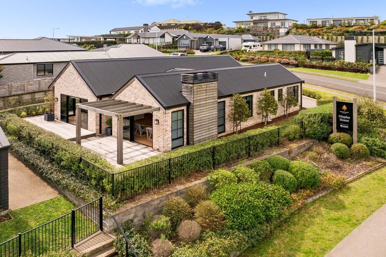 Photo of property in 1 Te Kaka Place, Omokoroa, 3114