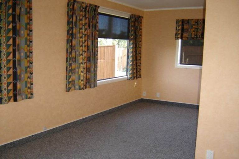 Photo of property in 9 Hohiria Street, Waikanae Beach, Waikanae, 5036