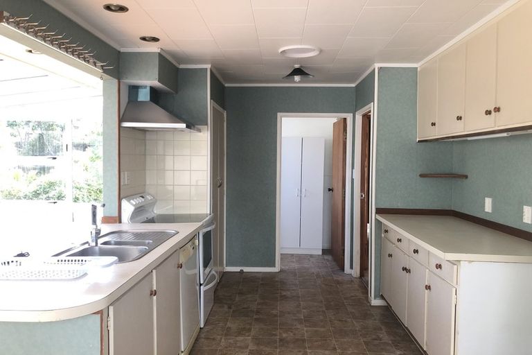 Photo of property in 16 Contessa Drive, Glenfield, Auckland, 0629