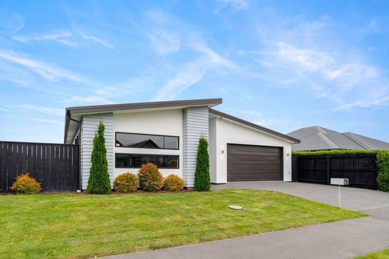 Photo of property in 40 Meyer Crescent, Halswell, Christchurch, 8025