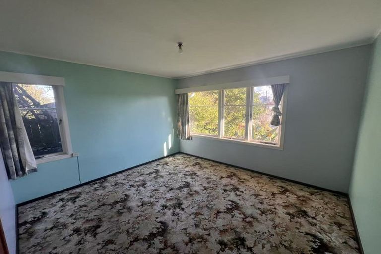 Photo of property in 65 Kervil Avenue, Te Atatu Peninsula, Auckland, 0610