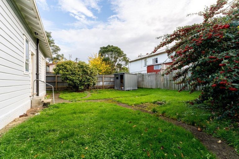 Photo of property in 240 South Road, Caversham, Dunedin, 9012