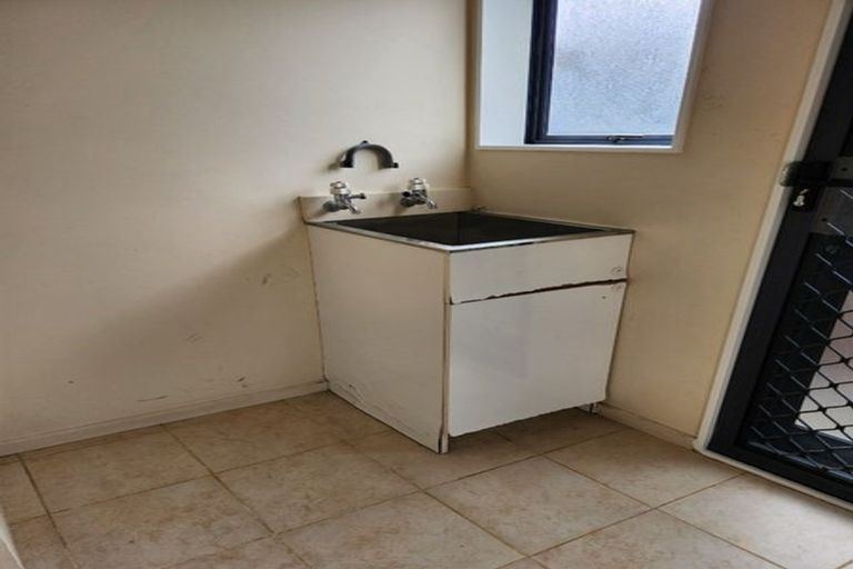 Photo of property in 133a Clevedon Road, Papakura, 2110