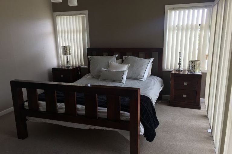 Photo of property in 2 Finchley Road, Torbay, Auckland, 0632