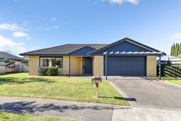 Photo of property in 9 Lockhart Place, Rototuna, Hamilton, 3210